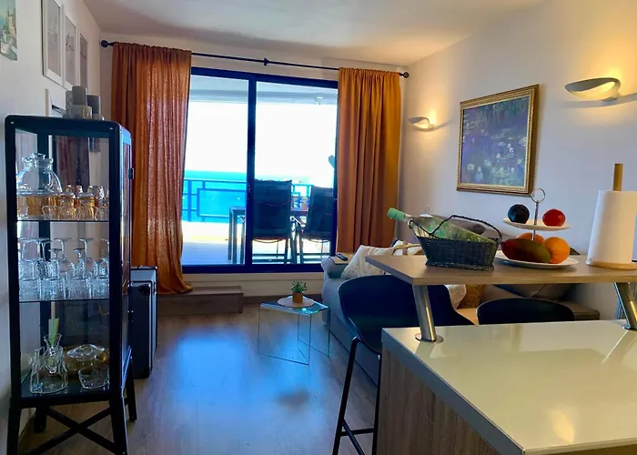 Private Apartment With Stunning Ocean Views And Sunset.