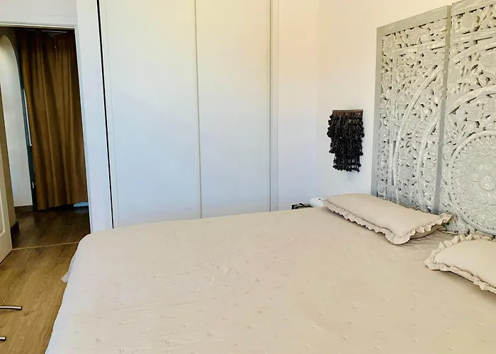 Private Apartment With Stunning Ocean Views And Sunset.