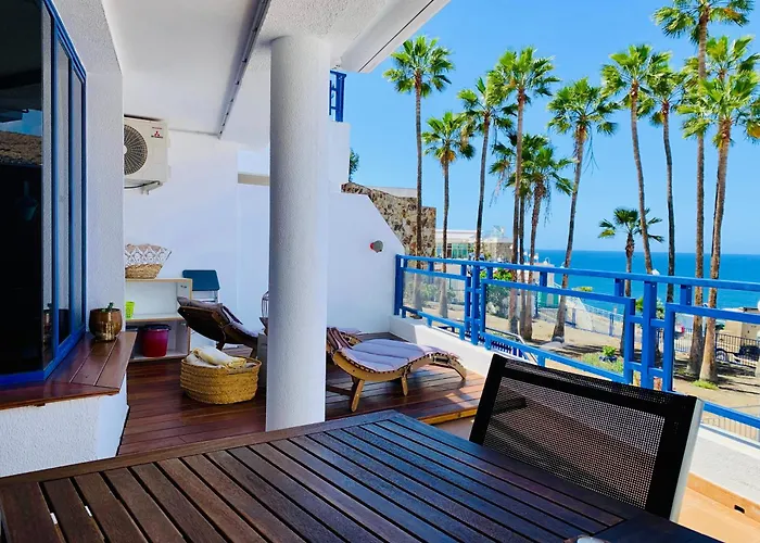 Private Apartment With Stunning Ocean Views And Sunset.