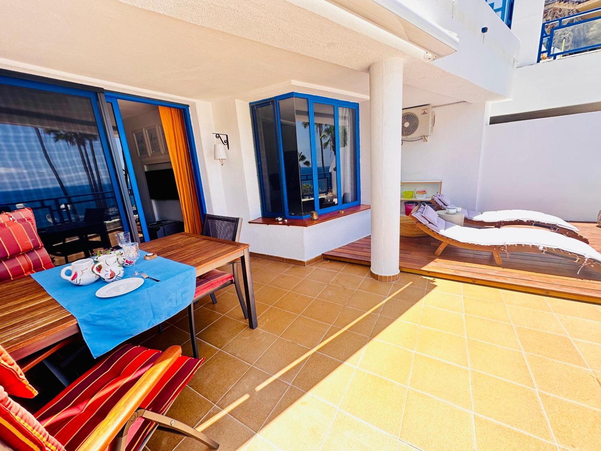 Private With Stunning Ocean Views And Sunset.